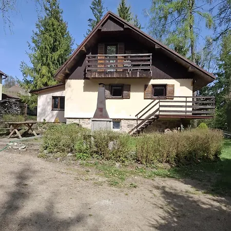 Na Samote U Lesa Villa Libnatov Exterior photo